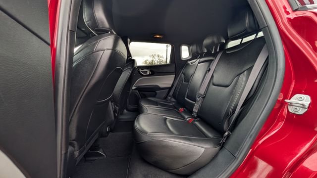 Used 2025 Jeep Compass Limited AWD/4WD image 33