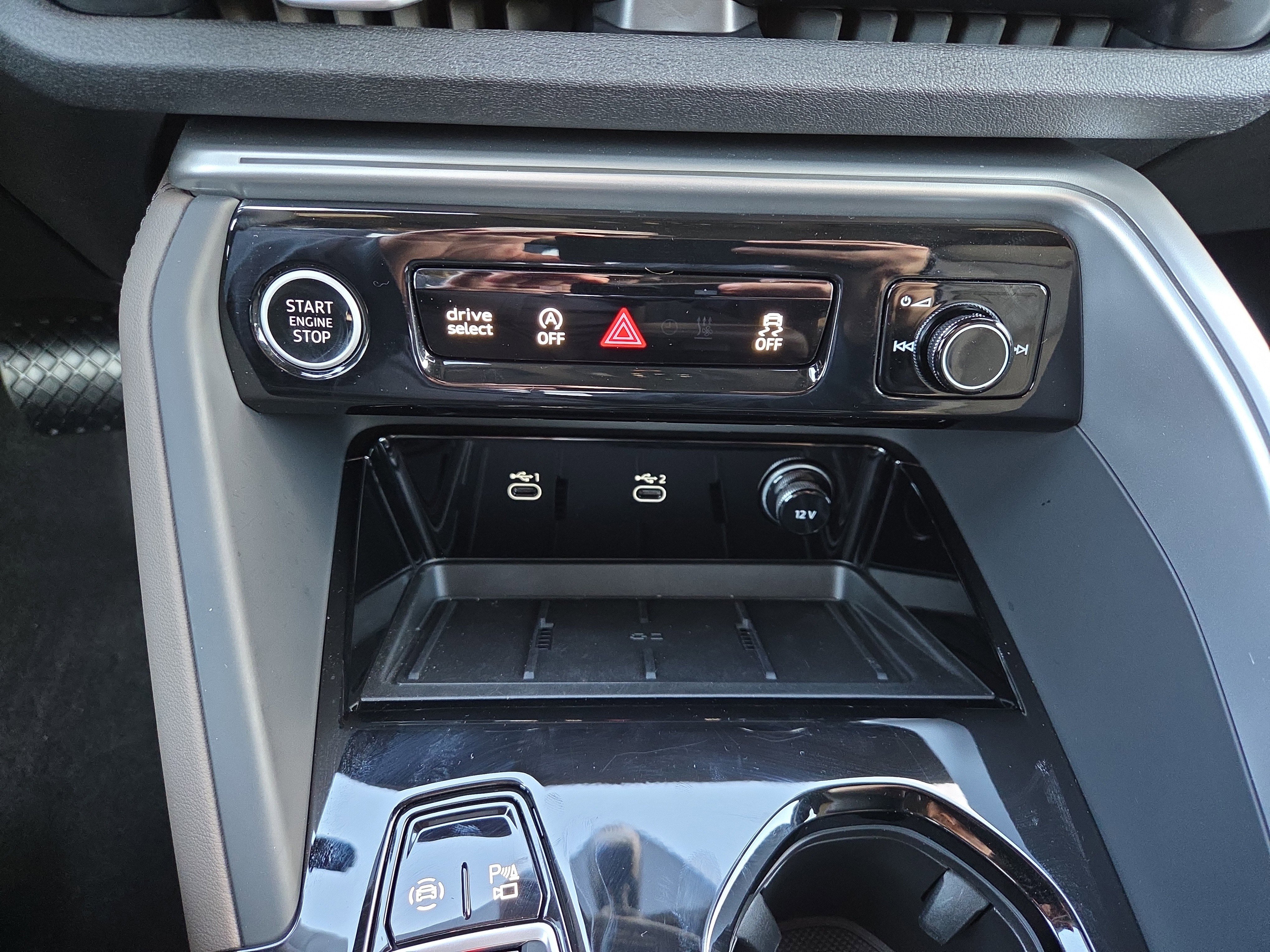 Certified 2025 Audi Q5 Premium Plus w/ Premium Plus image 13