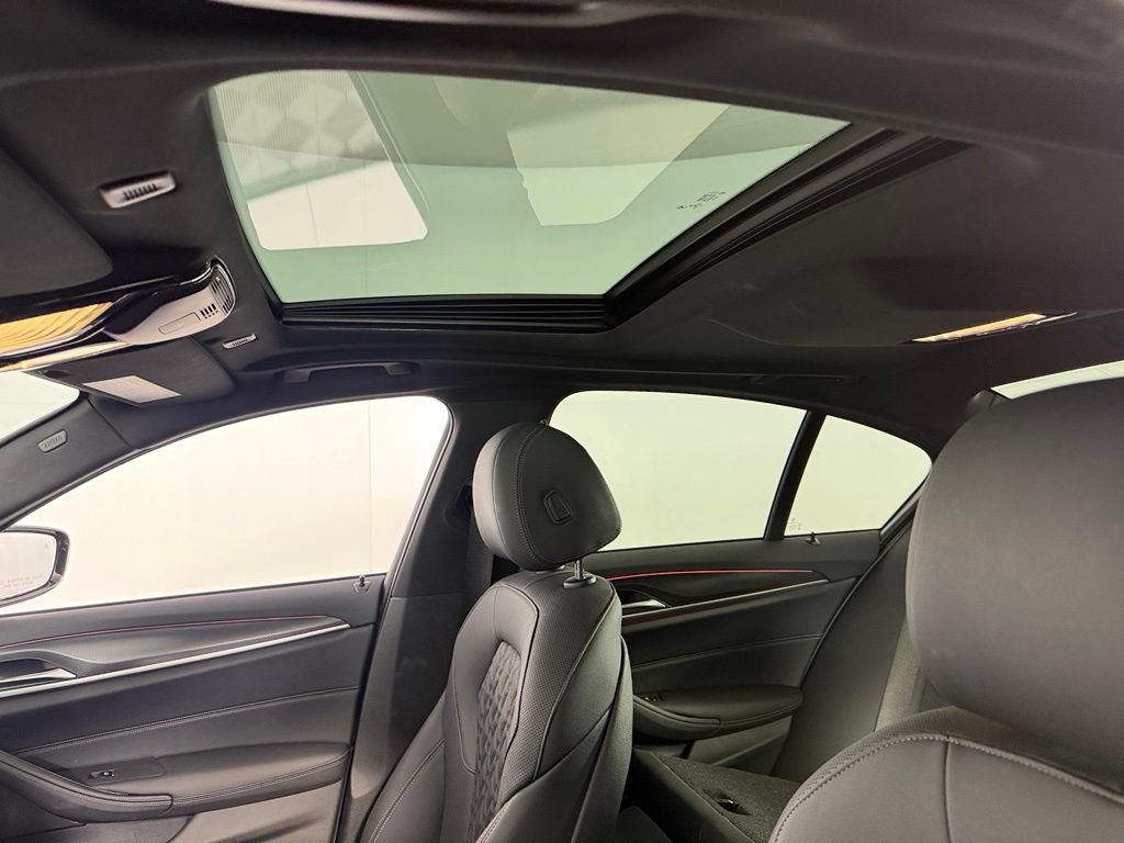 Used 2023 BMW 540i w/ M Sport Package RWD image 24