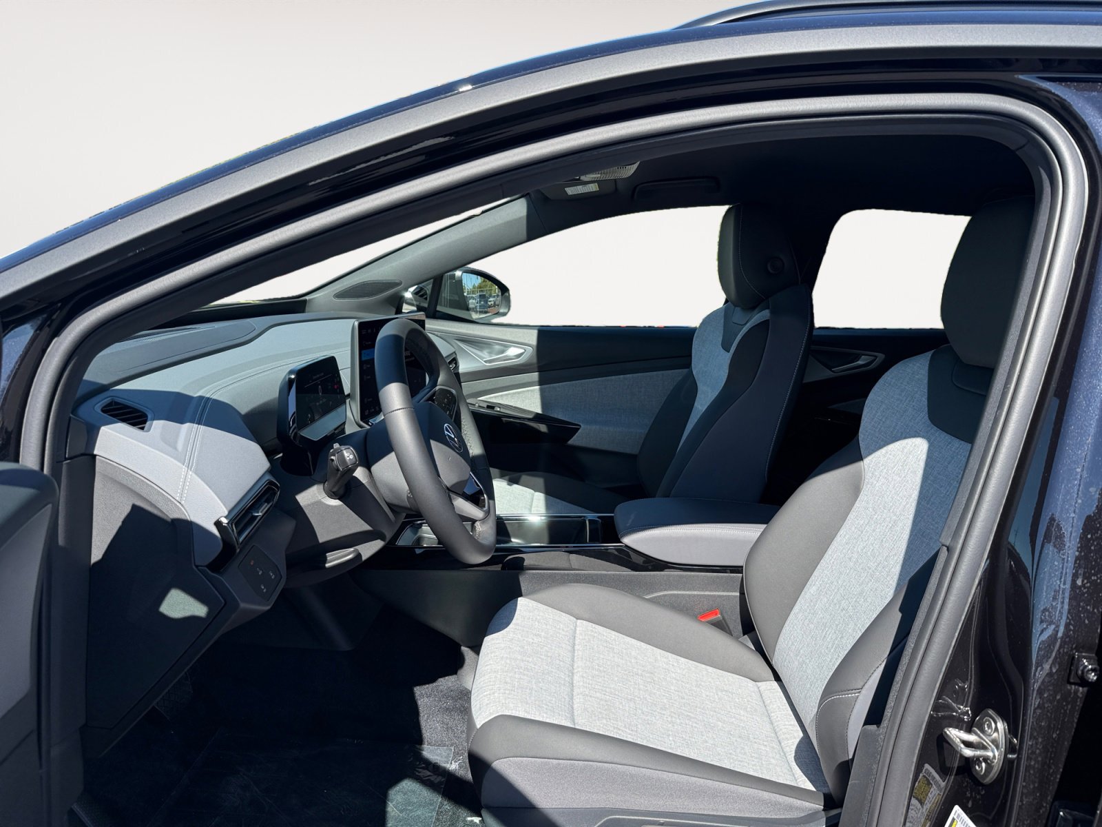 New 2025 Volkswagen ID.4 Pro RWD image 10