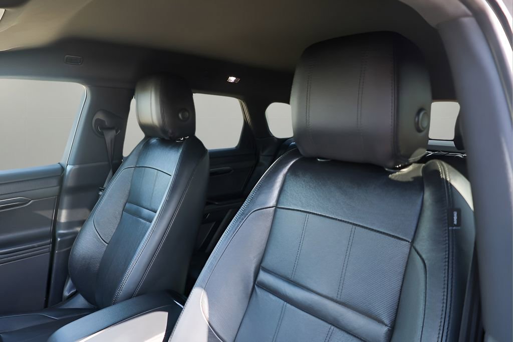 Used 2020 Land Rover Range Rover Evoque S image 12