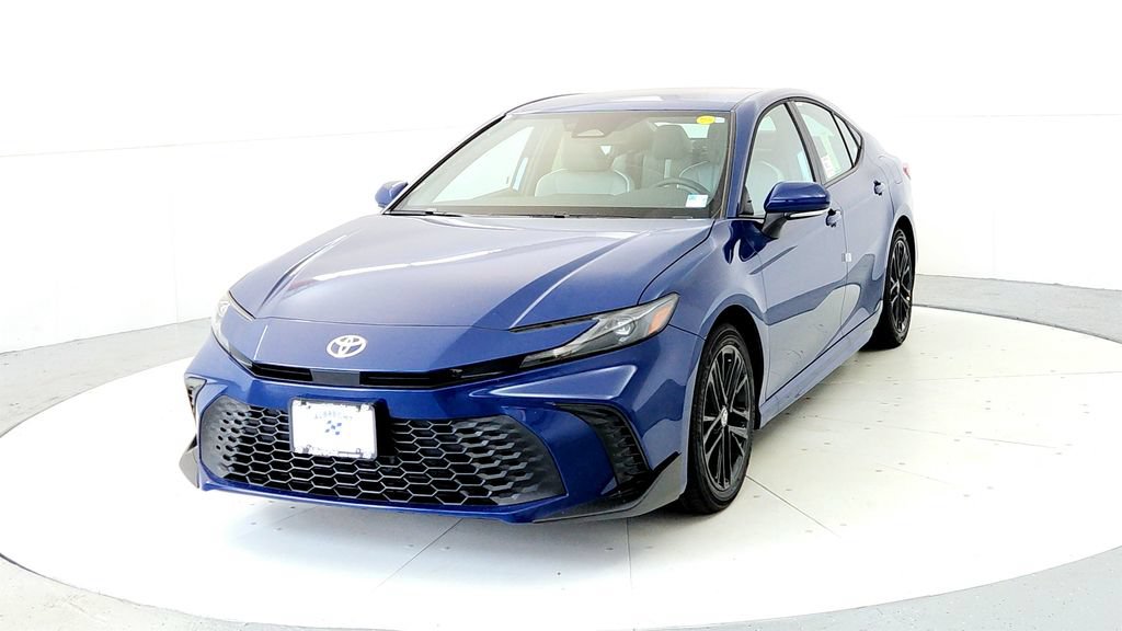 New 2026 Toyota Camry SE FWD image 2