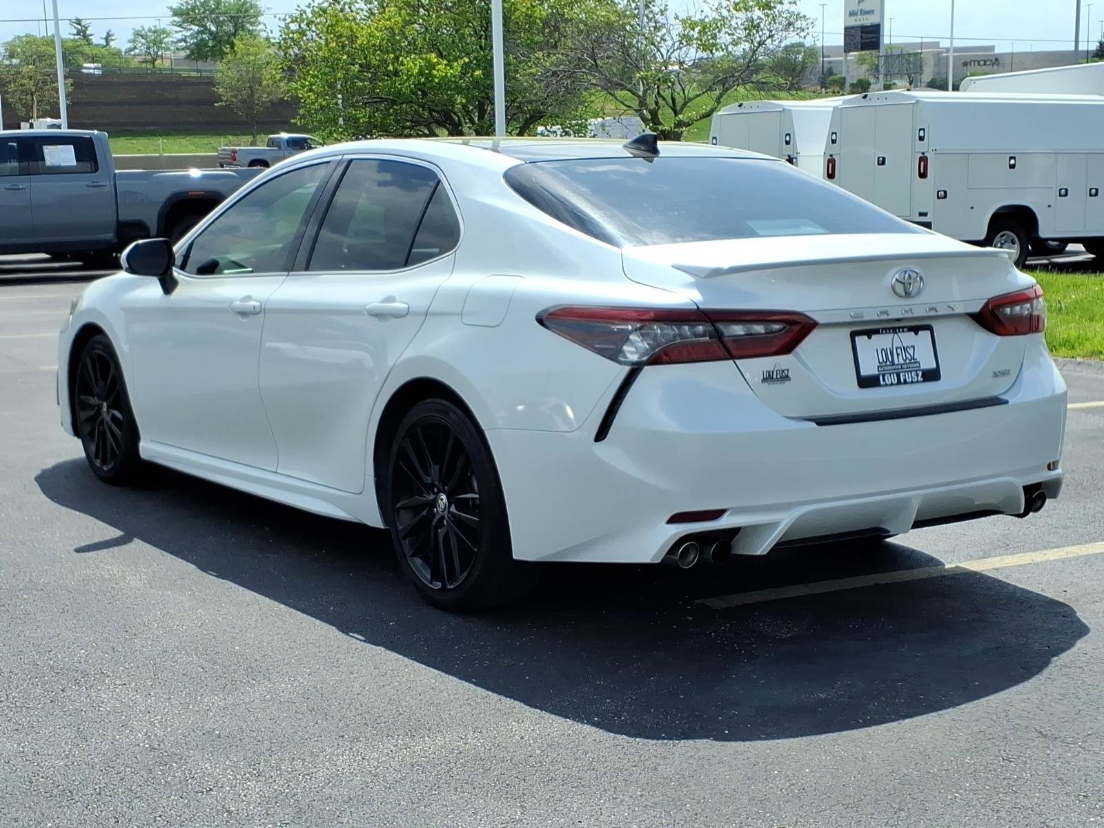 Used 2021 Toyota Camry XSE image 5