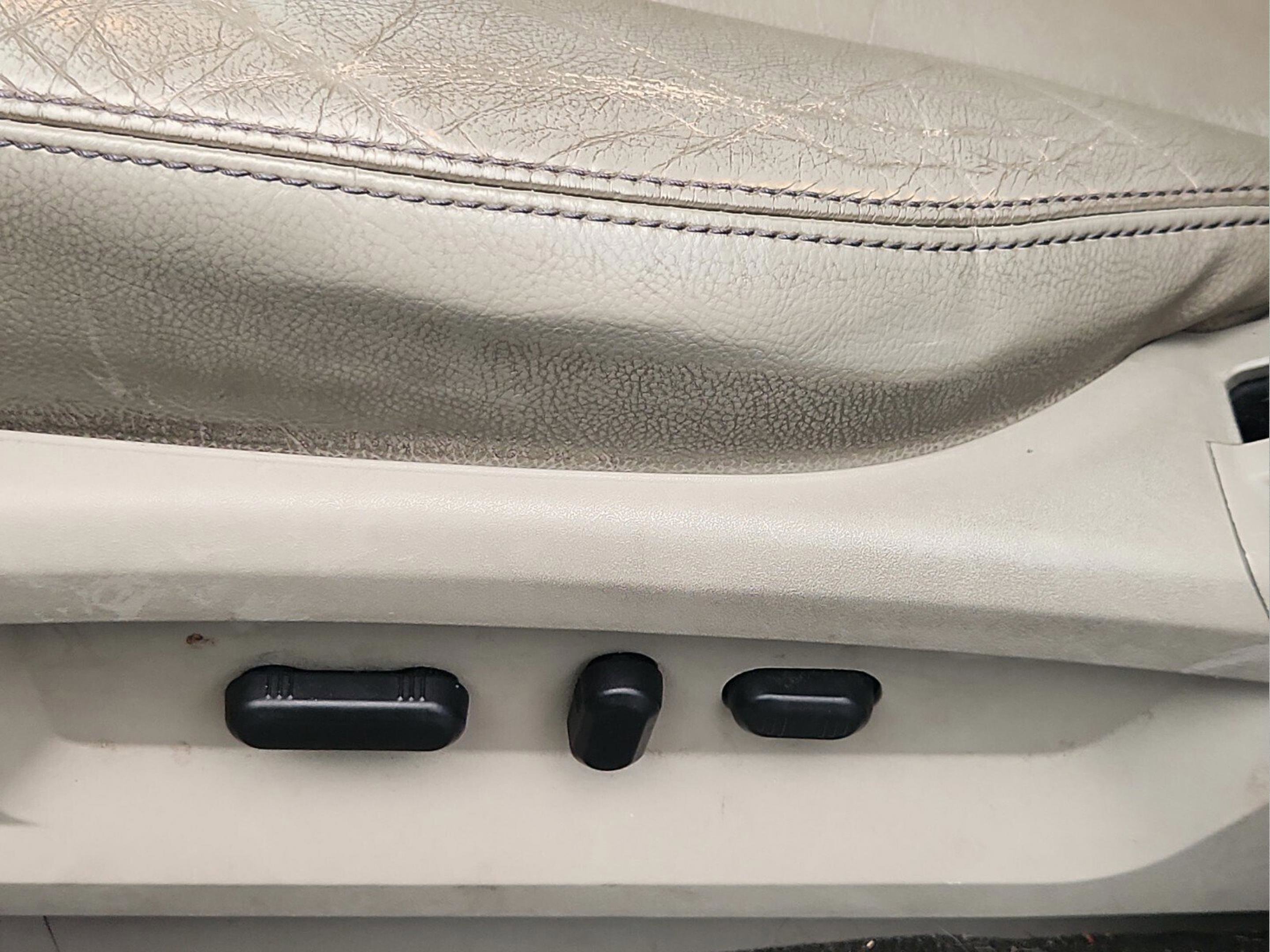 Used 2013 Ford Edge SEL image 13