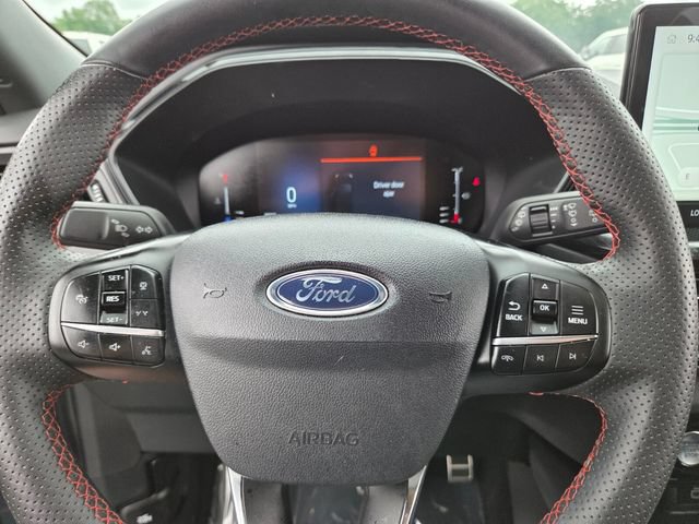 Used 2024 Ford Escape ST-Line w/ Tech Pack #1 FWD image 23