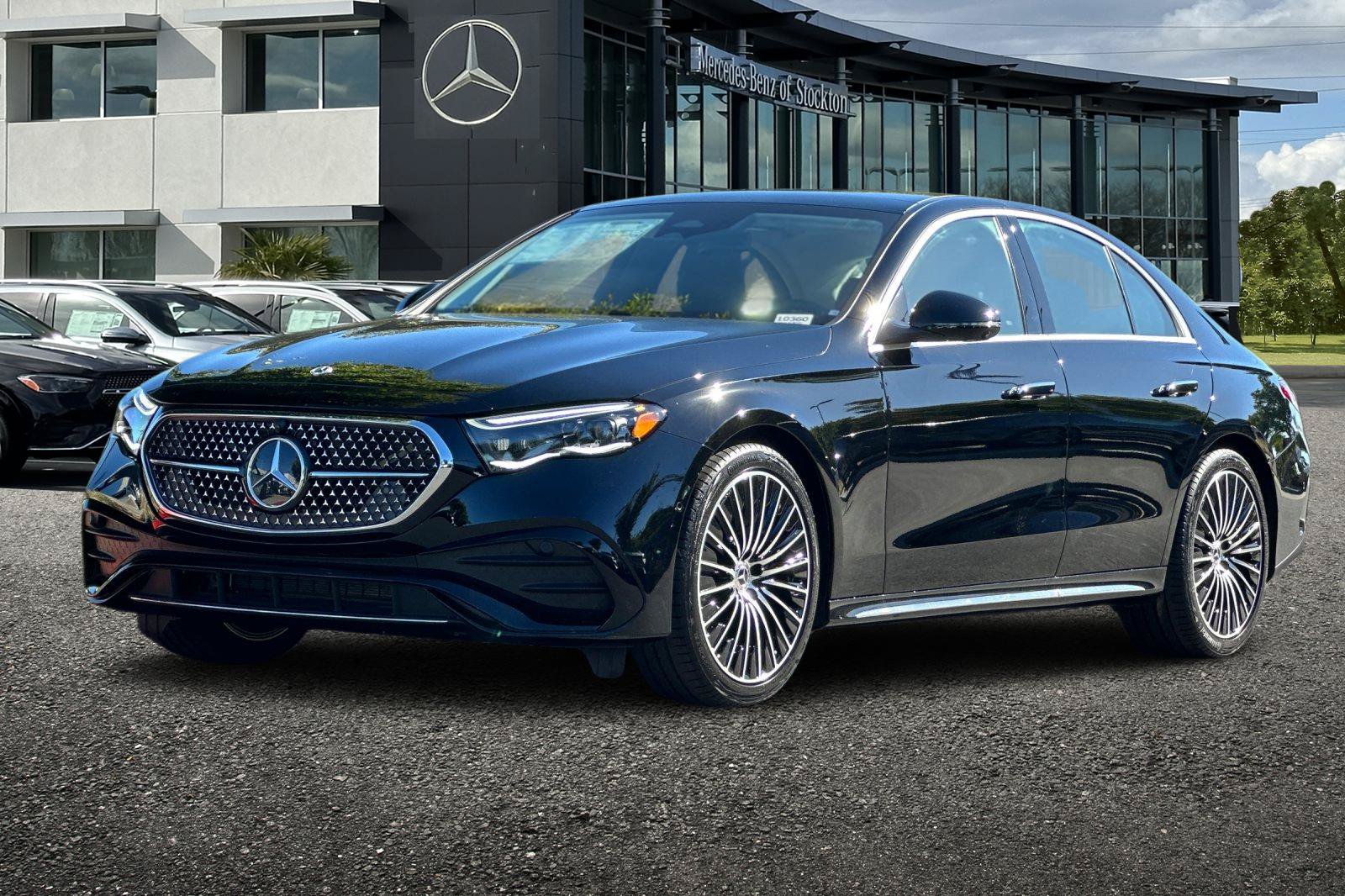 New 2026 Mercedes-Benz E 350 4MATIC Sedan image 8