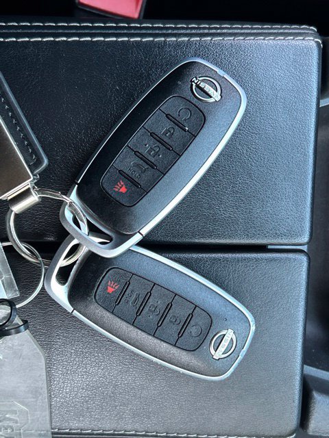 Used 2025 Nissan Rogue SV AWD/4WD image 58