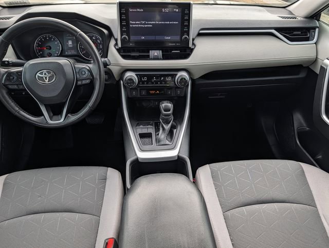 Used 2022 Toyota RAV4 XLE w/ Convenience Package image 11