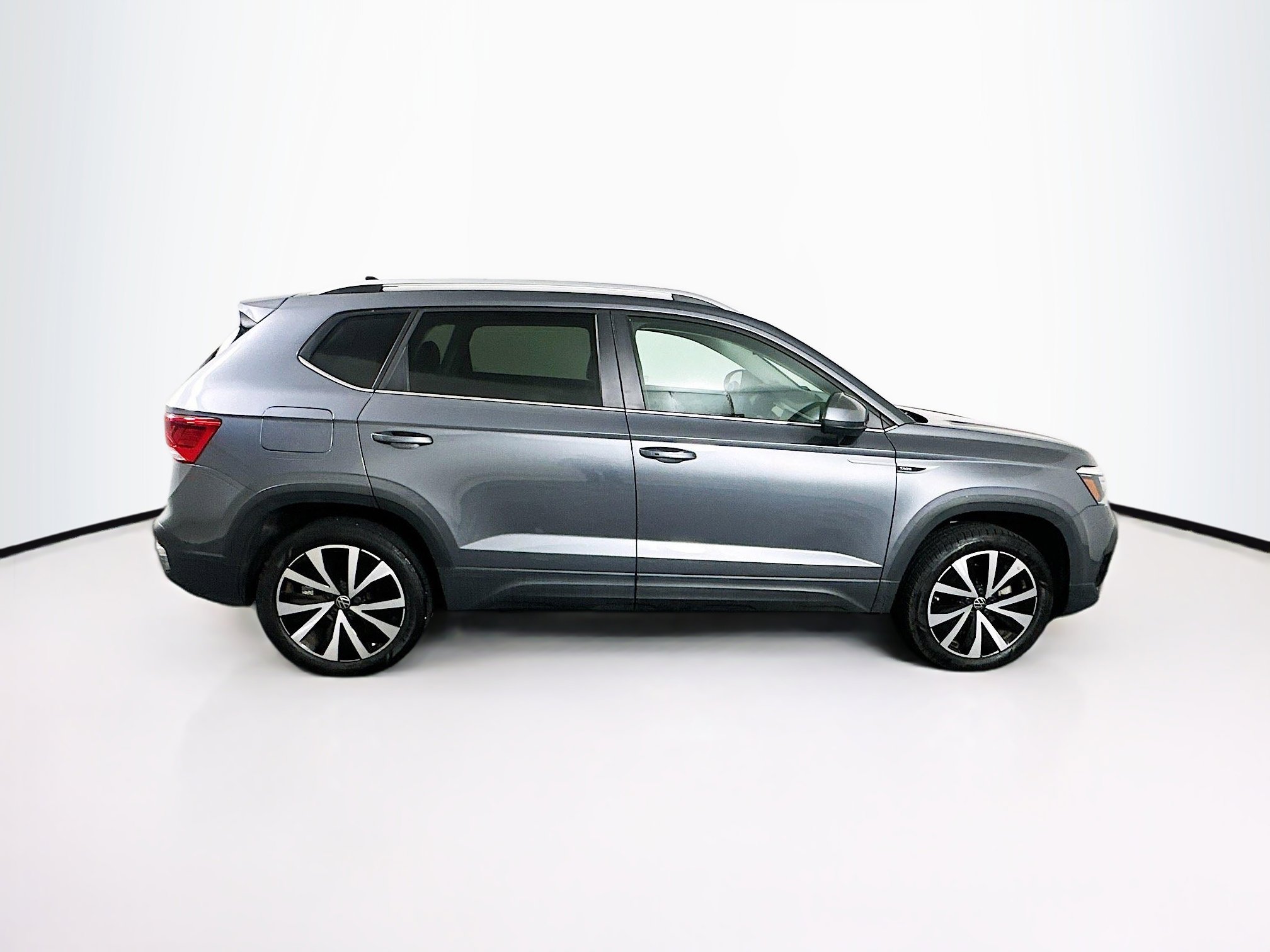 Used 2023 Volkswagen Taos SE image 10