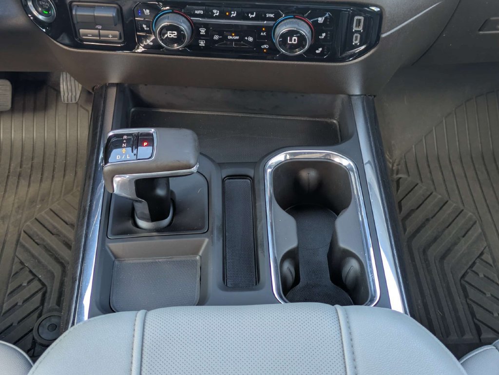 Used 2025 Chevrolet Silverado 1500 LTZ AWD/4WD image 19