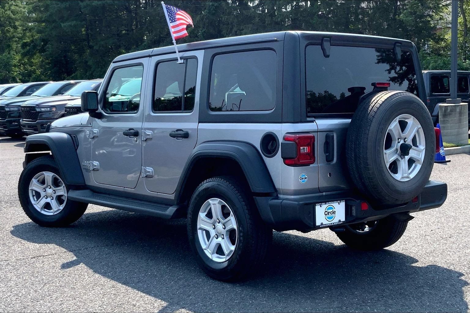 Used 2018 Jeep Wrangler Unlimited Sport S AWD/4WD image 10