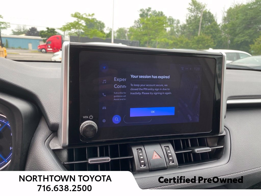 Used 2023 Toyota RAV4 XLE Premium AWD/4WD image 27