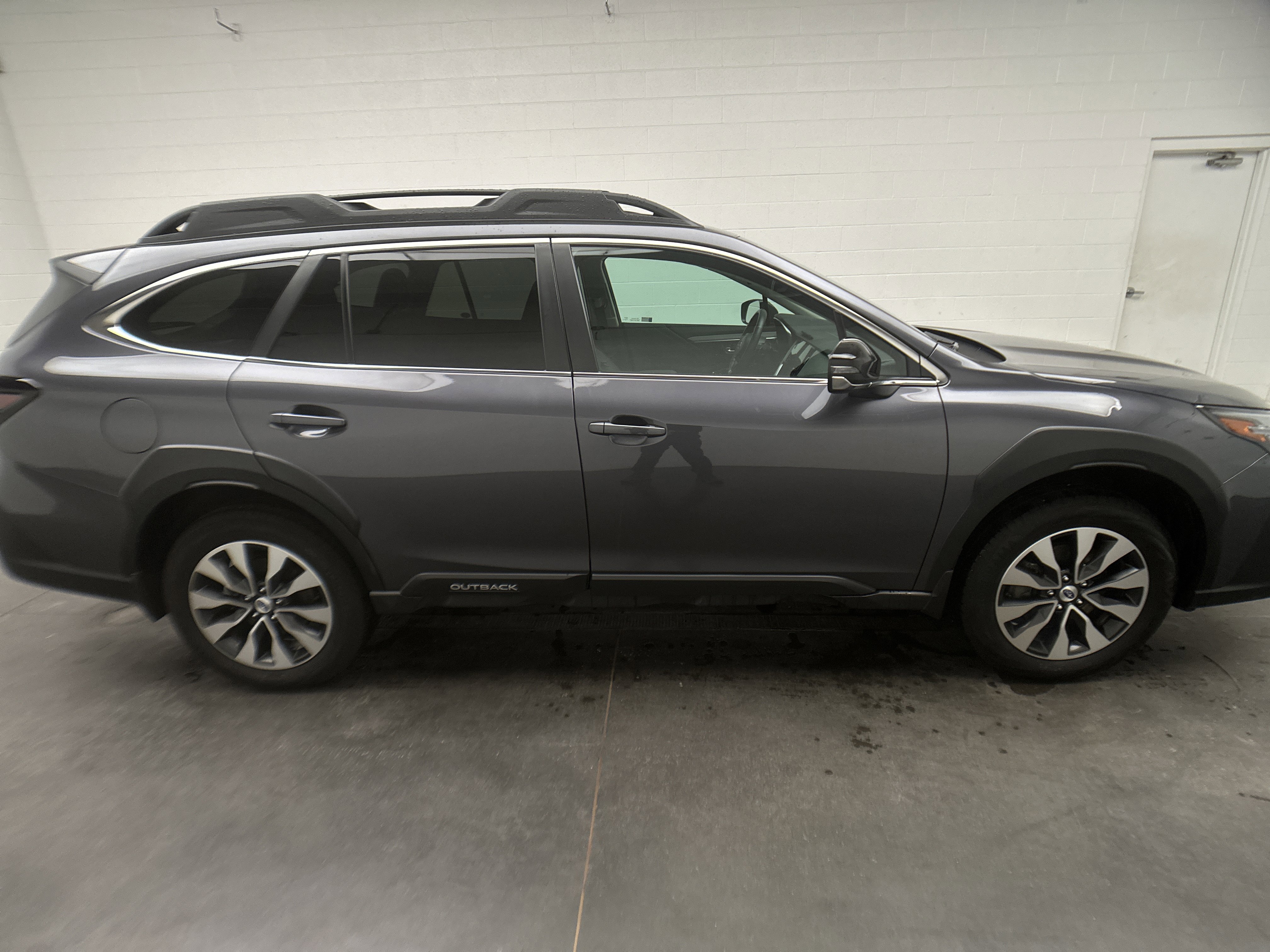 Used 2024 Subaru Outback Limited image 9