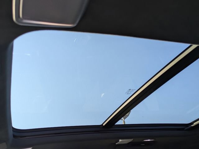 Used 2023 Cadillac Escalade Sport Platinum w/ LPO, ONYX Package image 20