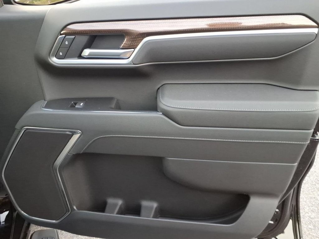 New 2026 Chevrolet Silverado 1500 RST AWD/4WD image 26
