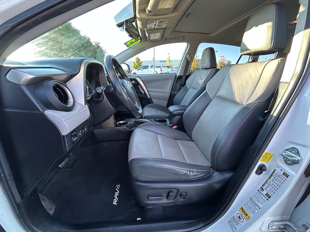 Used 2013 Toyota RAV4 Limited AWD/4WD image 13