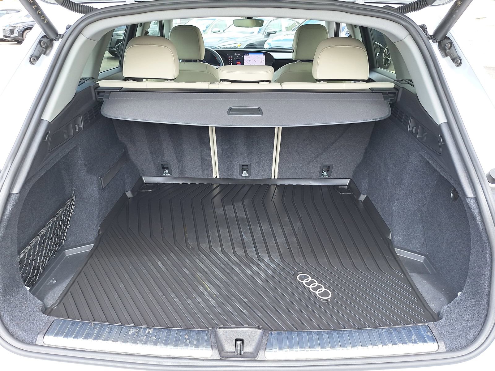 Certified 2025 Audi Q5 Premium w/ Convenience Package AWD/4WD image 12