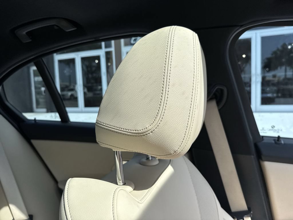 Used 2022 BMW 330i Sedan w/ Convenience Package RWD image 20