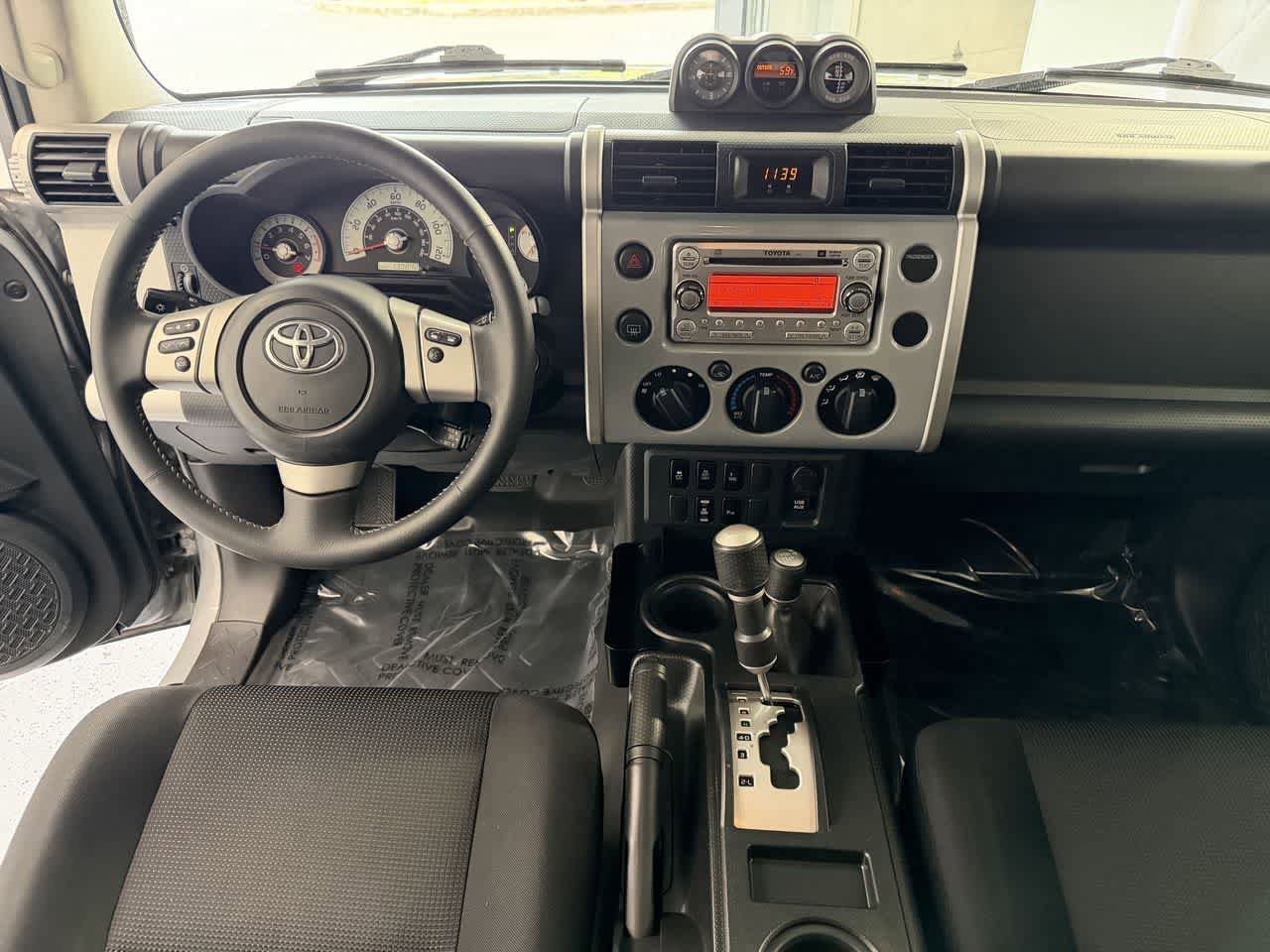 Used 2014 Toyota FJ Cruiser 4WD w/ Upgrade Package image 12
