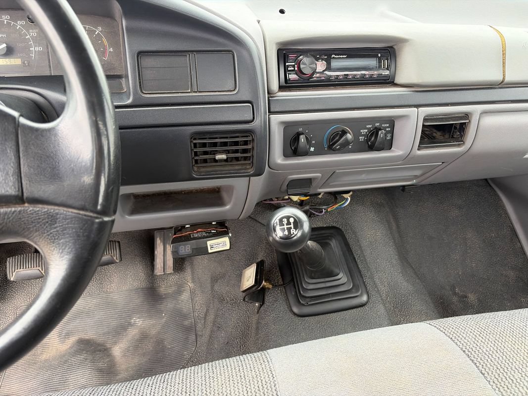 Used 1997 Ford F350 2WD Regular Cab image 14