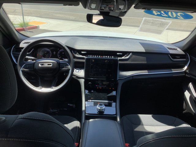 Used 2024 Jeep Grand Cherokee Laredo X w/ Trailer Tow Package image 6