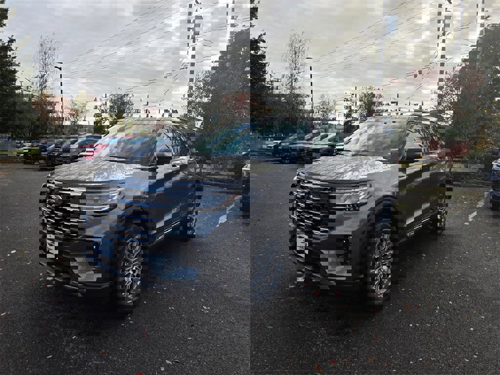 New 2025 Ford Explorer Active w/ Active Comfort Package