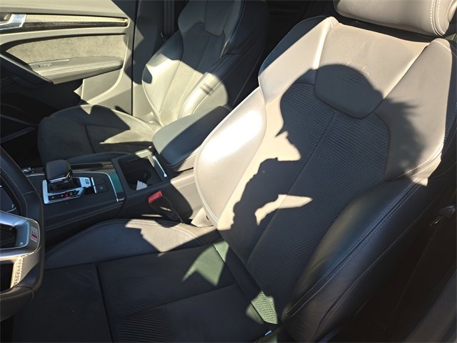 Used 2020 Audi SQ5 Premium Plus w/ Premium Plus Package image 12