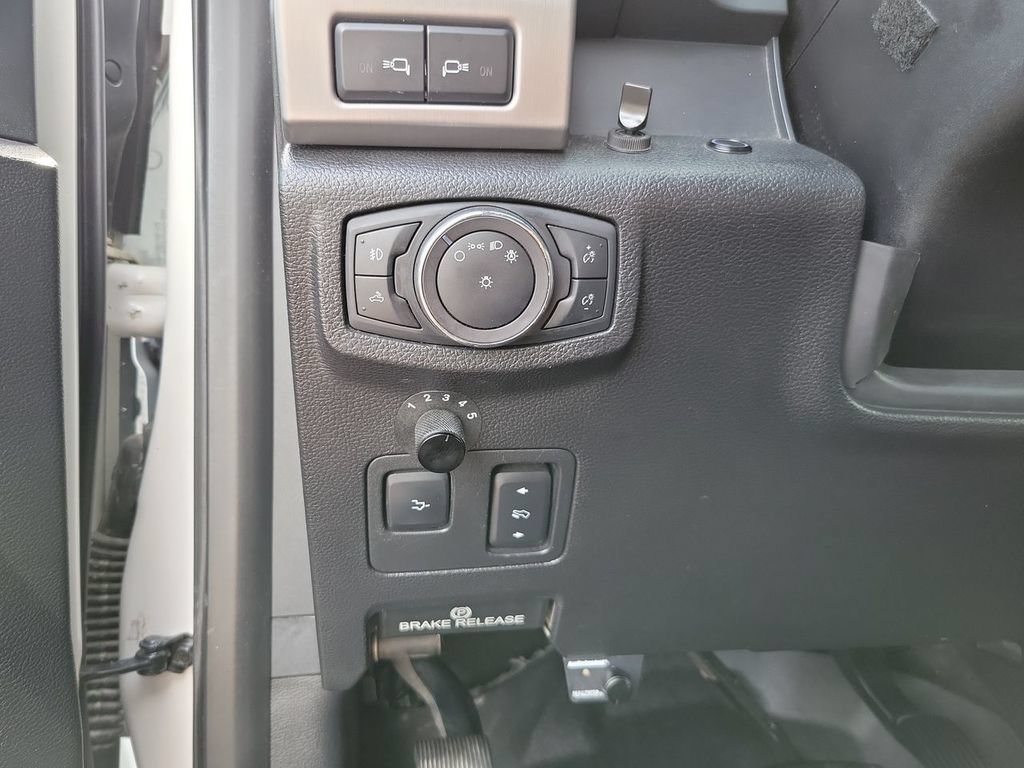 Used 2019 Ford F250 Platinum w/ Platinum Ultimate Package AWD/4WD image 18
