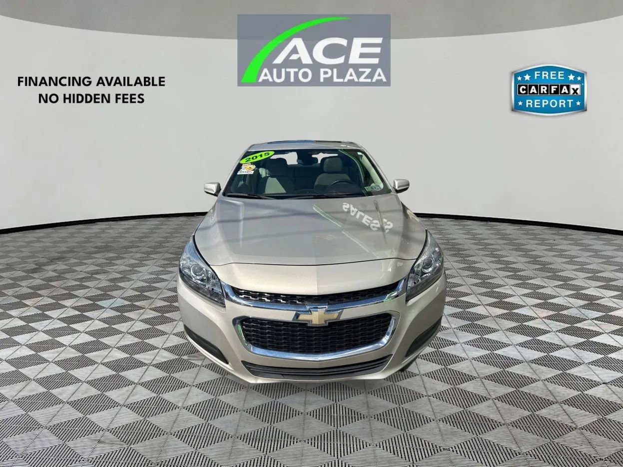 Used 2015 Chevrolet Malibu LT w/ Power Convenience Package image 3