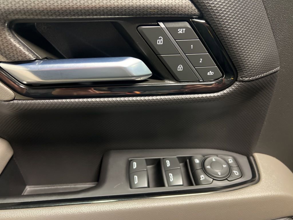 Certified 2022 Chevrolet Silverado 1500 ZR2 w/ Technology Package image 19