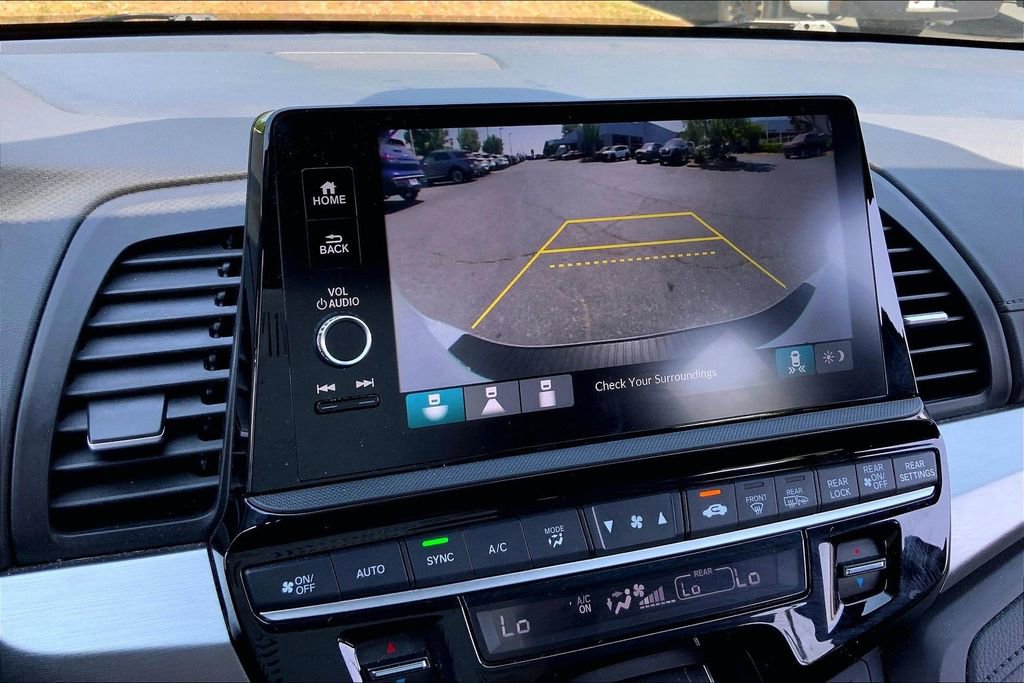 Used 2025 Honda Odyssey Sport-L image 11
