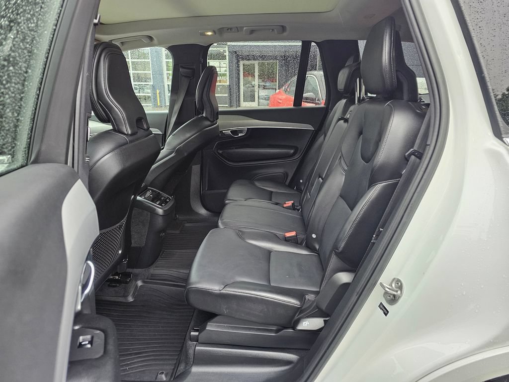 Used 2023 Volvo XC90 B5 Core w/ Protection Package Premier AWD/4WD image 13