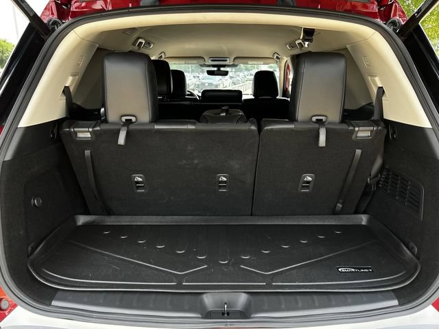 Used 2024 Nissan Pathfinder SL AWD/4WD image 32