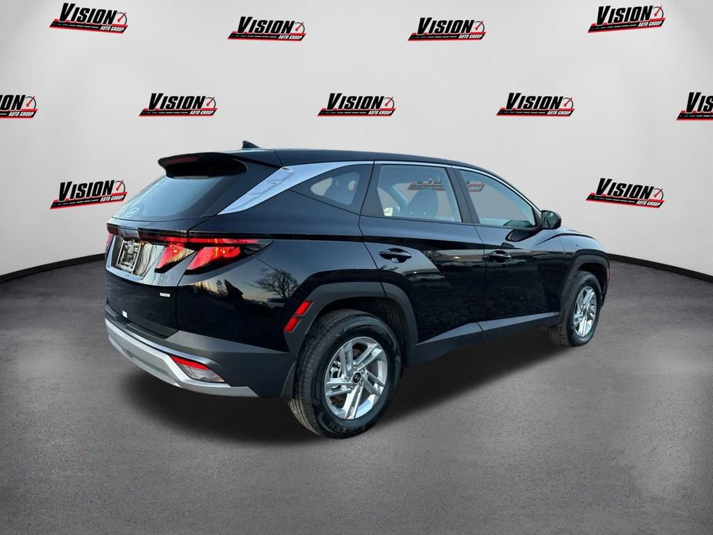New 2026 Hyundai Tucson SE image 5