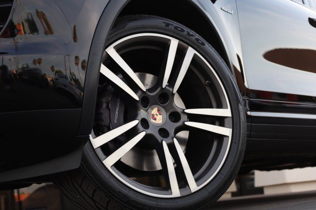 Used 2013 Porsche Cayenne Diesel AWD/4WD image 57
