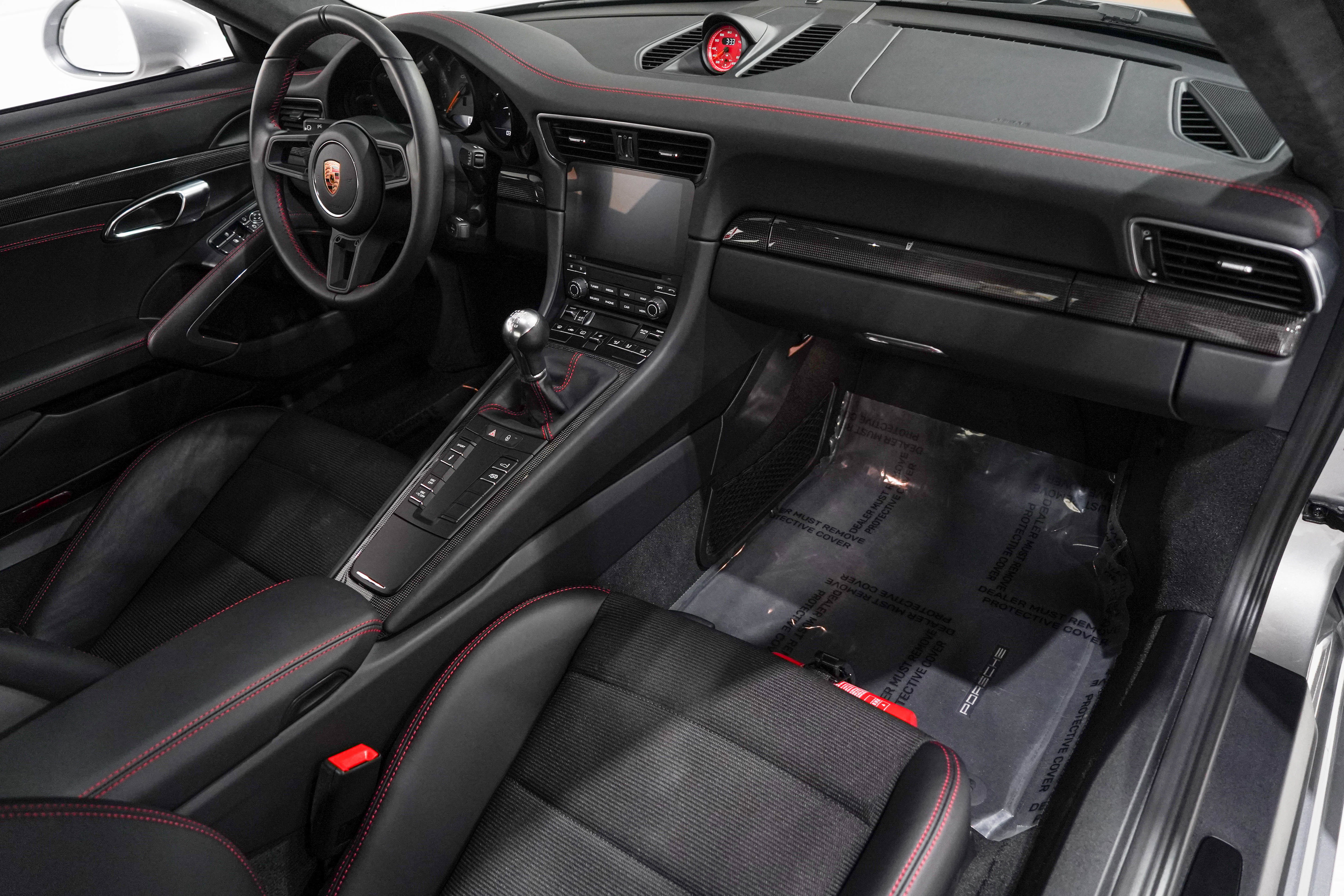 Used 2018 Porsche 911 GT3 RWD image 16