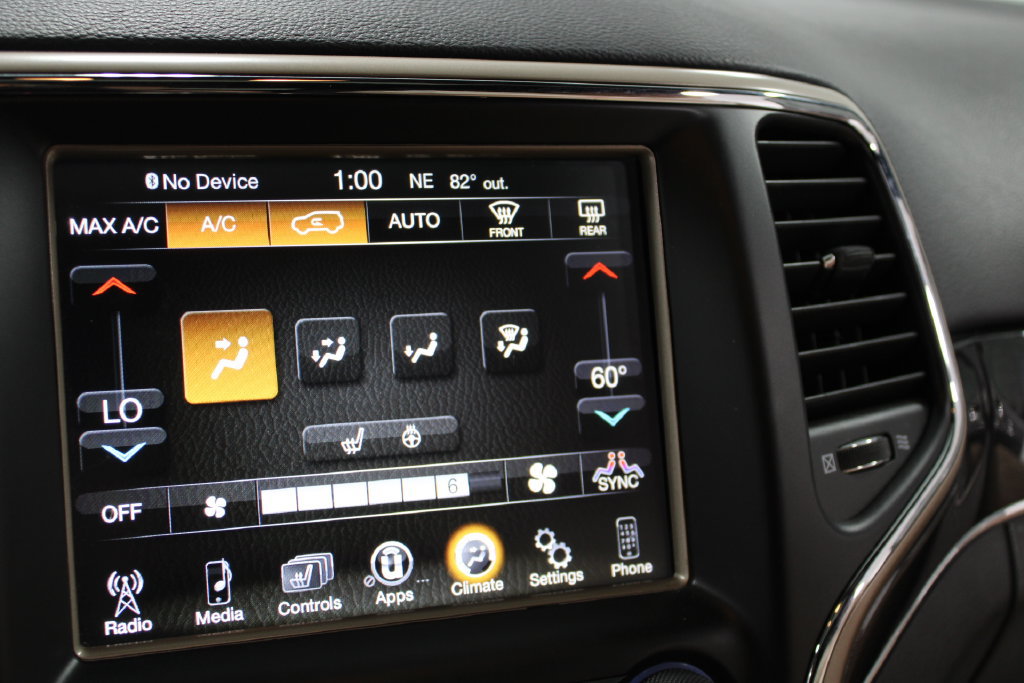 Used 2017 Jeep Grand Cherokee Limited 75th Anniversary AWD/4WD image 51
