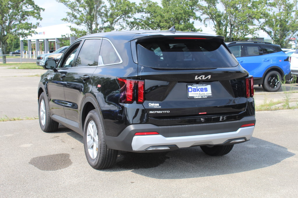 New 2026 Kia Sorento LX FWD image 5