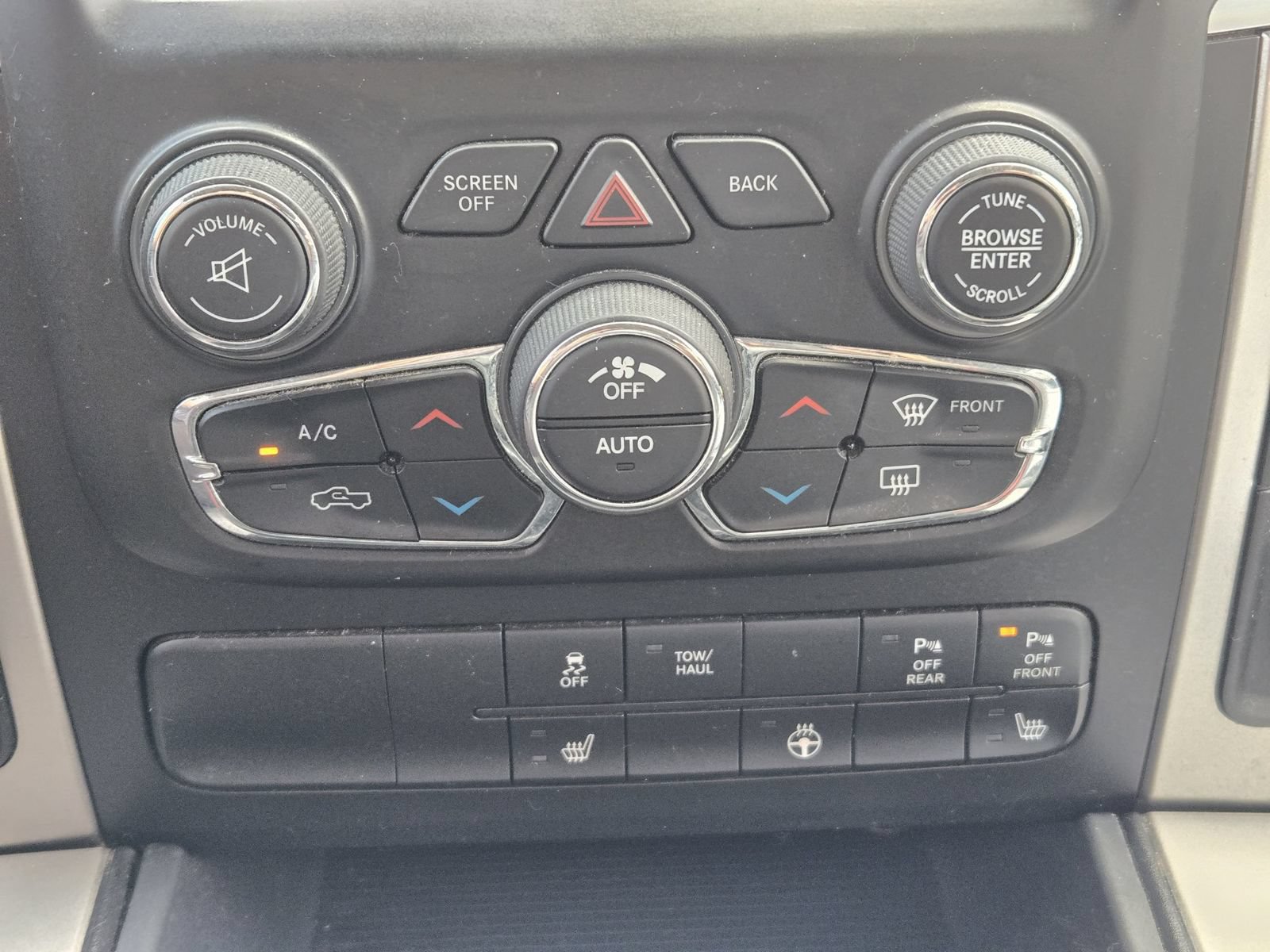 Used 2017 RAM 1500 Big Horn AWD/4WD image 18