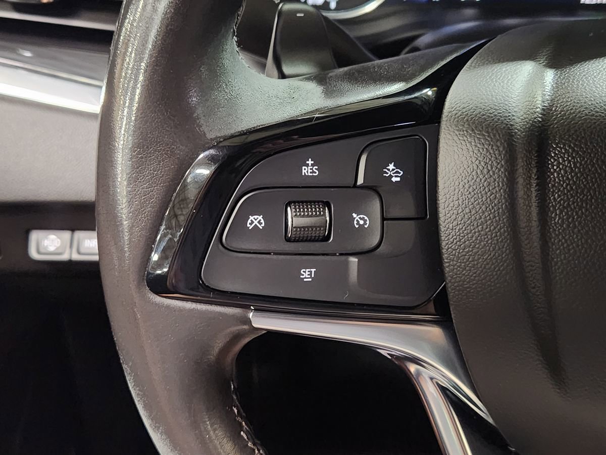 Used 2022 Buick Enclave Premium w/ Experience Buick Package FWD image 48