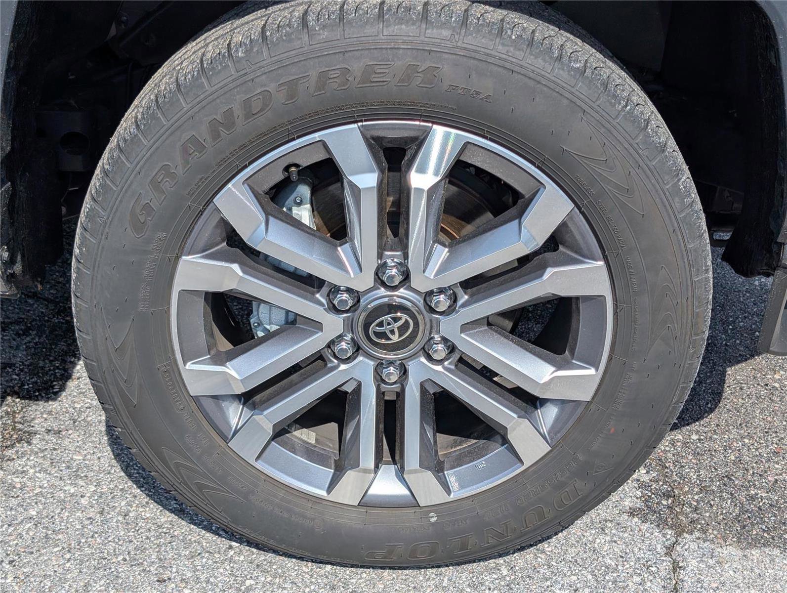 Used 2025 Toyota 4Runner Limited image 9