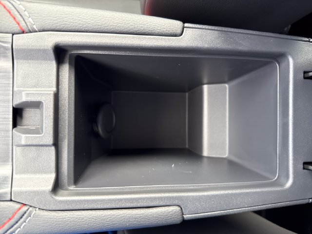 New 2027 Nissan Kicks SR AWD/4WD image 26