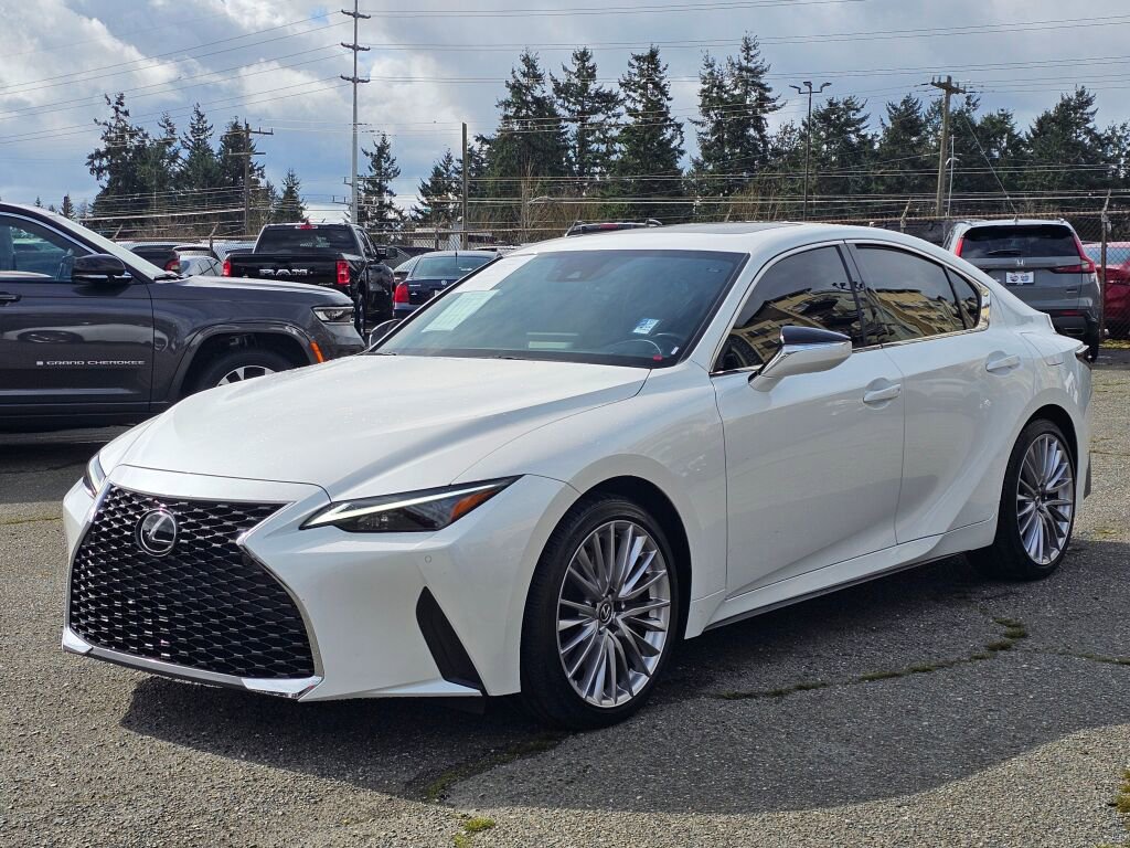 Used 2023 Lexus IS 300 Base w/ Premium Package image 4
