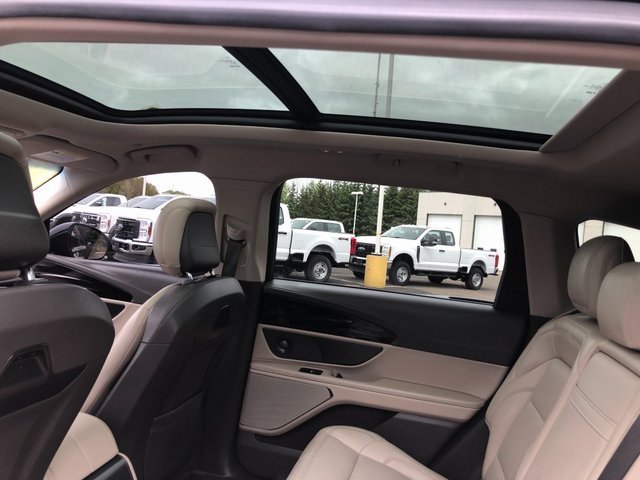 Used 2024 Lincoln Nautilus Premier w/ Equipment Group 102A image 2