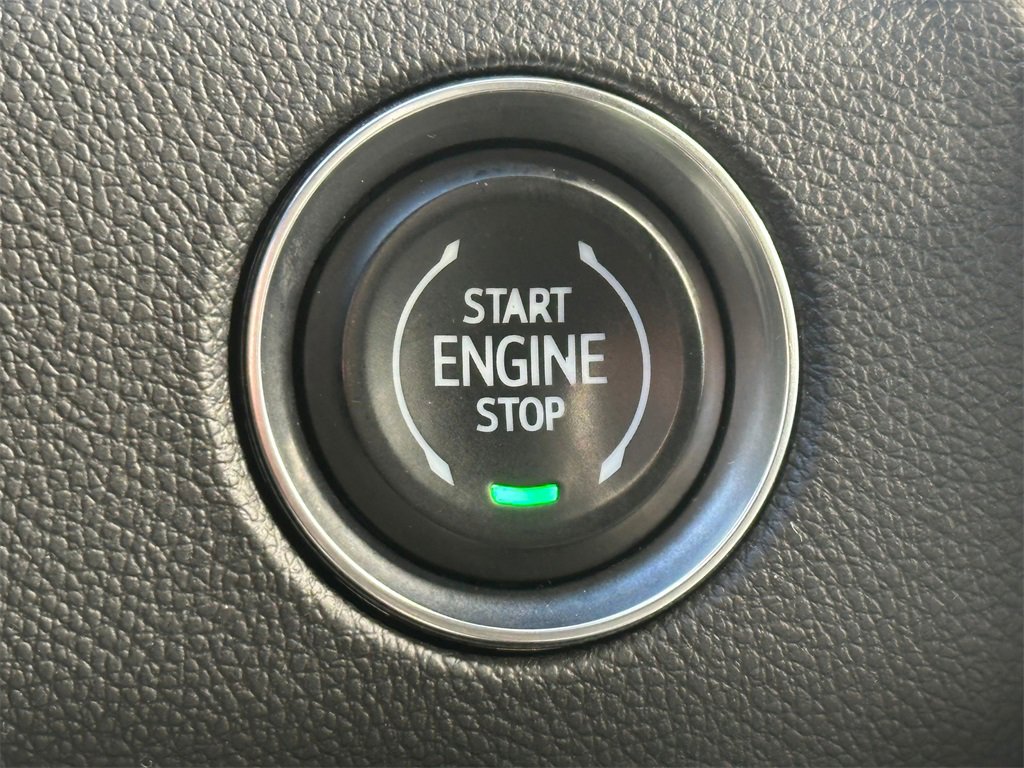 Used 2024 GMC Acadia Elevation image 33