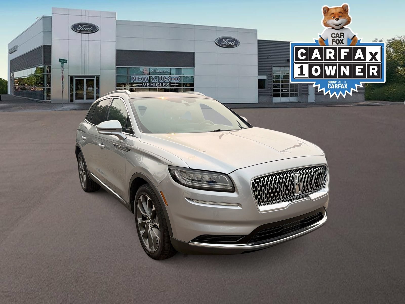 Used 2022 Lincoln Nautilus Reserve w/ Luxury Package AWD/4WD image 2