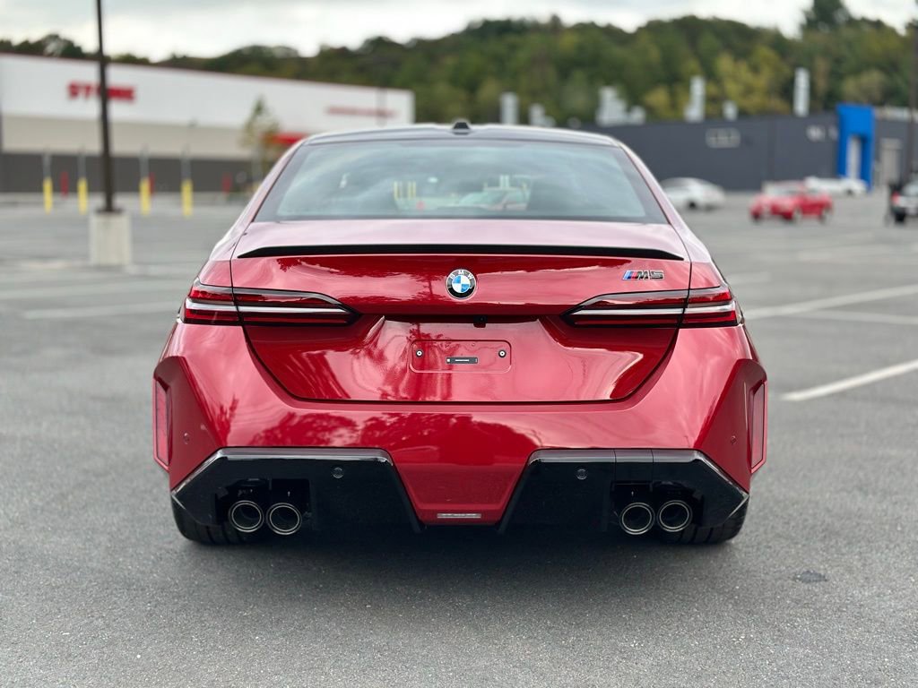 New 2026 BMW M5 w/ Carbon Package image 4