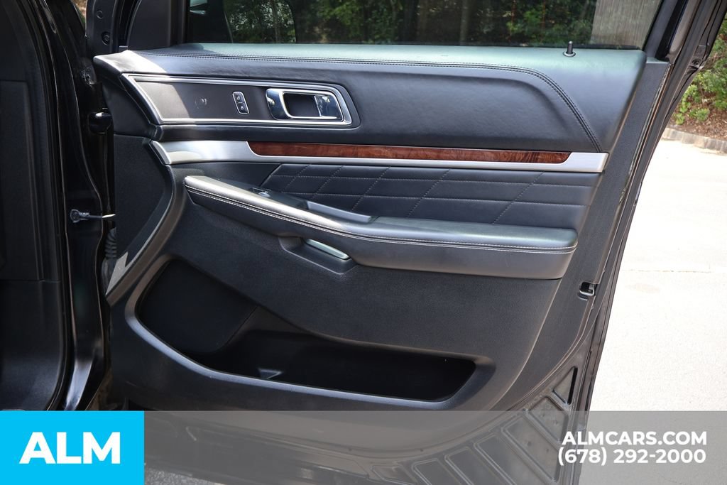 Used 2016 Ford Explorer Platinum AWD/4WD image 31