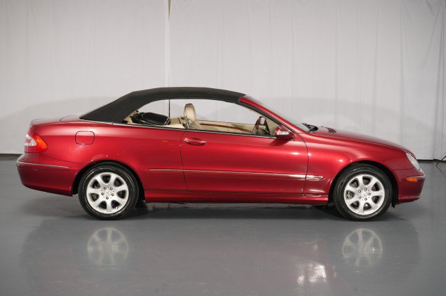 Used 2004 Mercedes-Benz CLK 320 Cabriolet image 18