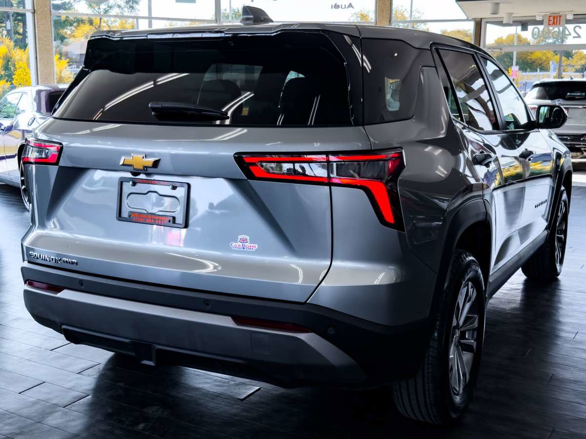 Used 2025 Chevrolet Equinox LT image 16